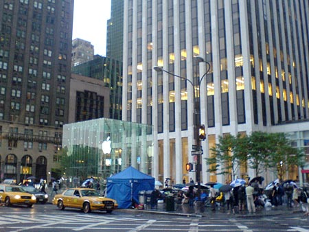 iphone-apple-store-live0.jpg