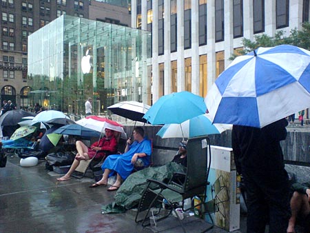 iphone-apple-store-live1.jpg